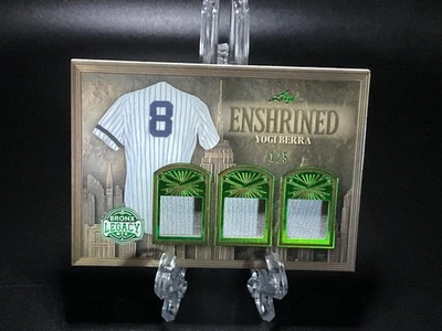 Bronx Legacy 2025 - Yogi Berra/5 holofoil verde triple reliquia consagrada # E-22 Foto 1 de 3
