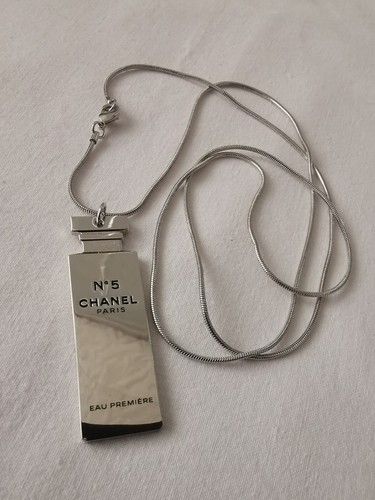 Autentica Chanel n. Collana 5 bottiglie