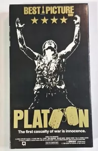 Platoon VHS Tape Tom Berenger Charlie Sheen Willem Dafoe Johnny Depp - Picture 1 of 5