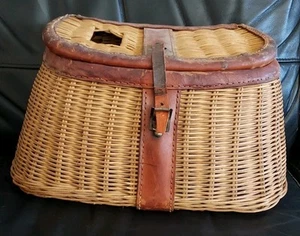 Vtg Wicker Leather Fly Fishing Trout Fish Creel Basket Pouch Fishing British H K - Imagen 1 de 24