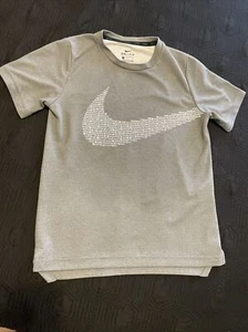 NIKE DRI-FIT Youth Size M gray with White Nike Logo - Picture 1 of 9
