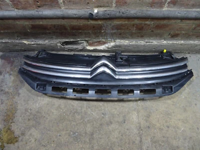 Citroen C3 Puretech Flair MK3 B618 2017 5 puertas escotilla parachoques delantero parrilla cromada Foto 1 de 4