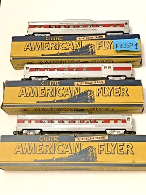 American Flyer S 960 Columbus, 962-2 Hamilton Silver/Red stripe Pass. Cars w BOX - Image 1 of 4