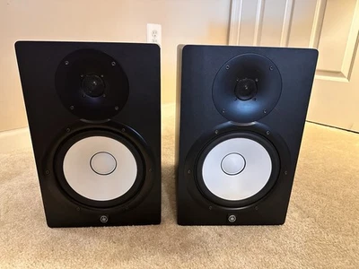 Yamaha HS8 Studio Monitors – Pair – Excellent Condition – 8” Powered - Image 1 of 4