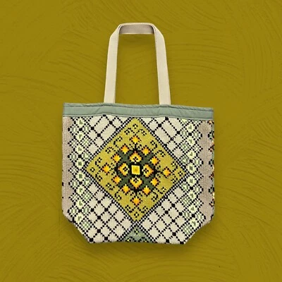 Bolso de Tapiz Geométrico Hecho a Mano Pequeño Bolso de Comestibles Reutilizable Reciclado 9x5x13 Foto 1 de 4