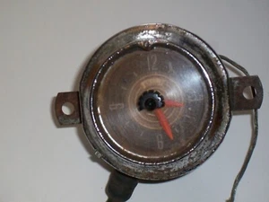 1950-60's Car Dash gauge clock Chevy GM Ford Chrysler? for parts or repair - Picture 1 of 7