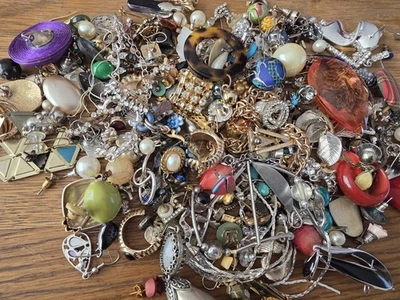 Restposten Konvolut gemischt Vintage und Modern defekt und Sonderposten Schmuck Schmuck - Bild 1 von 4