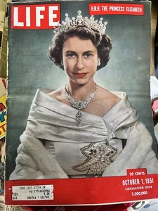 2 LIFE MAGAZINES - October 1, 1951 1952 QUEEN ELIZABETH Cover - Imagen 1 de 2