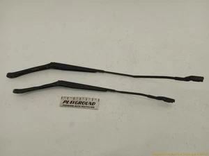 Tesla Model S 60 Pair Of Left & Right Windshield Wiper Arm 1546740-00-B 12-16 - Picture 1 of 12