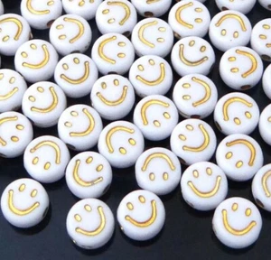 50 cuentas acrílicas con incrustaciones doradas blancas disco sonrisa emoji cara feliz 7 mm - Imagen 1 de 2