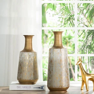 Glitzhome Set of 2 Farmhouse Metal Leaves Pattern Vases Home Table Floor Decor - Imagen 1 de 8
