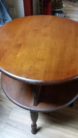 VTG SOLID MAPLE 2 TEIR ROUND ACCENT SIDE TABLE 20"DIA X 25"HT Cover