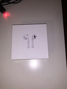 AIRPODS 2ÈME GÉNÉRATION ÉCOUTEURS BLUETOOTH ÉCOUTEURS CASQUE + ÉTUI DE CHARGE BLANC - Photo 1 sur 4