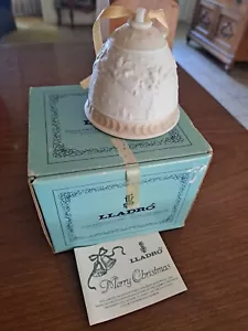 Lladro #5616 Annual Christmas Bell Ornament 1989 with Box - Picture 1 of 4
