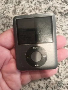 Apple iPod Nano 3rd Generation. A1236. 8GB. - Picture 1 of 3