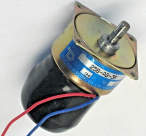 TSUKASA 25B-AG-36 no. 21020 gear motor 24v - Picture 1 of 3