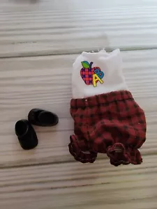 Barbie HAPPY HEART FAMILY Teacher Student Student CLOTHING ONLY - Picture 1 of 1