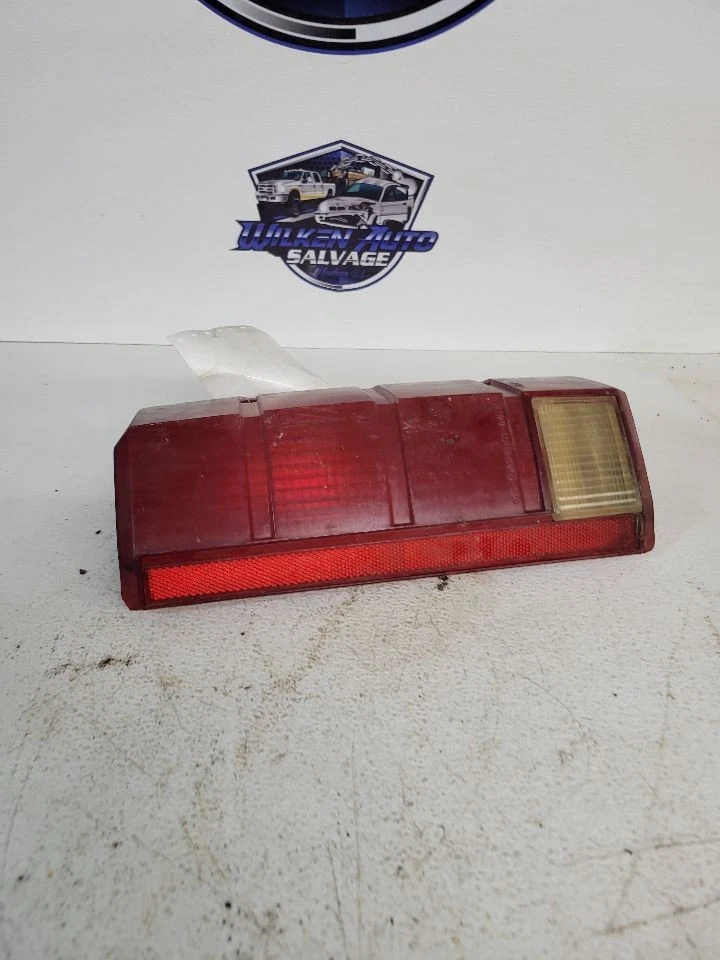 Luz trasera derecha pasajero compatible con 80-86 BRONCO 859086 Foto 1 de 2