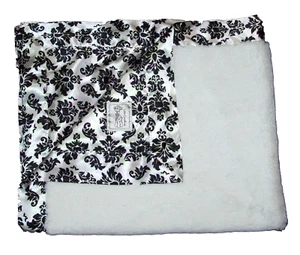 Little Giraffe Black White Damask Satin Back Trim Baby Blanket Faux Fur Luxe - Picture 1 of 2