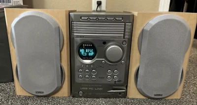 Philips MCM530/37 5 Disc CD Changer Stereo System With Remote - TESTED -Works - Image 1 of 4