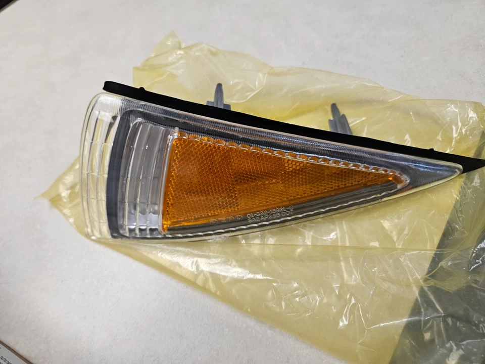 Side Corner Parking Light Chevrolet Marker Turn Driver Left for 95-99 Cavalier - Image 1 of 3