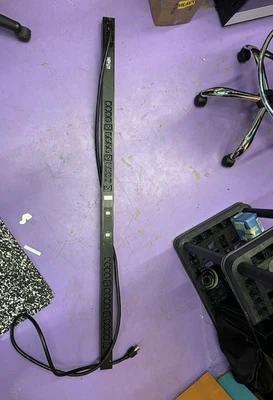 Tripp-Lite PDUMV30HV PDU Power Distribution Unit 24A 208/230V - Image 1 of 4