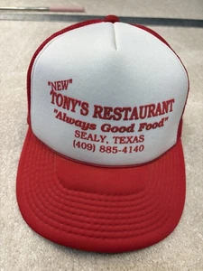 Cappello VINTAGE Tony's Restaurant Snap Back rosso camionista Sealy Texas solo uno su Ebay - Foto 1 di 7