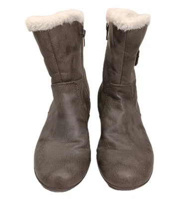 Botas de Invierno CLIFFS by White Mountain CUERO Taupe PIEL SINTÉTICA Cremallera Hebilla Talla 6.5 M Foto 1 de 4