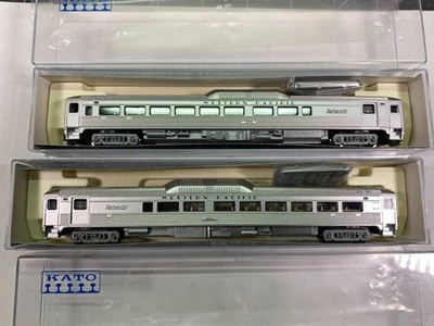 Kato N scale Rail Diesel Car Set of two RDC-2 Western Pacific 'Zephyrette' - Image 1 of 2