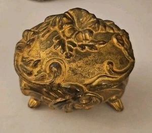 Jugendstil Schmuckschatulle Geschenkbox 20. Jahrhundert entzückend klein  - Bild 1 von 7
