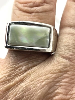 Green Dyed Mother Of Pearl Silvertone Ring Size 7.5  - Image 1 of 4