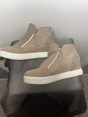 Steve Madden Wedgiee Wedge Sneaker Beige Size 4M - Image 1 of 4