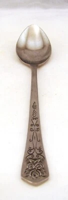 Oxford Hall Stainless Steel QUEEN'S TAPESTRY Lot of 2 Teaspoons - Image 1 of 4