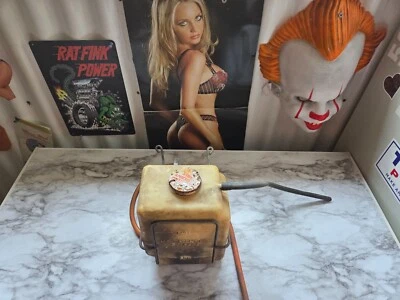 Oldsmobile 98 1972 tanque de desbordamiento de refrigerante de radiador Foto 1 de 4