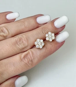 14K Yellow Gold Round Natural Diamond Flower Cluster Stud Earrings 1.40ctw - Picture 1 of 5