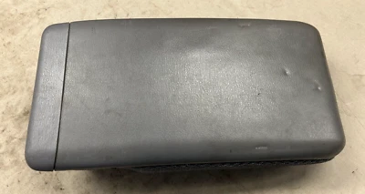 1997-2004 Dodge Dakota Center Middle Console Arm Rest Jump Seat GRAY OEM - Image 1 of 4