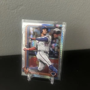 2025 Topps Chrome Baseball #200 Juan Soto PRISM Refractor card - Picture 1 of 2