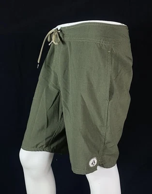 Volcom Pure FUNction VAS Green Board Shorts, C Grade, Men's Size 33-34 - Image 1 of 4