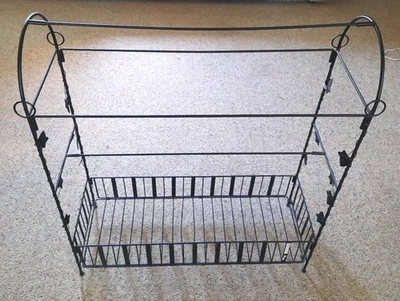 Manta toallero edredón de metal de hierro negro con borde de hoja de hiedra y cesta 30x34x11" Foto 1 de 4