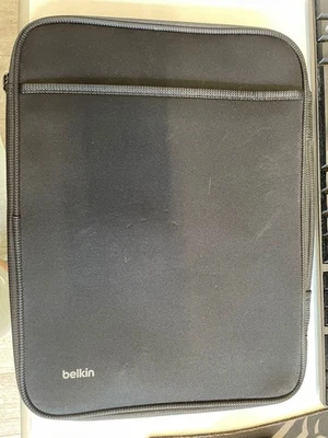 Belkin 15" Black Laptop Bag B2B075-C00 - Image 1 of 4