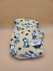 Peanuts New Berkshire 50in x 70in Velvetsoft Throw Blanket Snoopy Paw Print - Picture 1 of 9