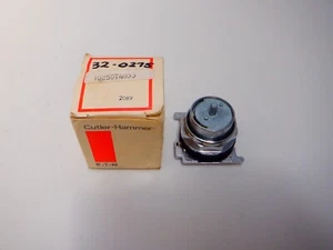 Cutler Hammer 10250T4033 Selector Switch new - Picture 1 of 4