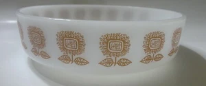 Vintage Federal Milk Glass Brown Sunflower Casserole Dish Bowl 8" x 2" - Picture 1 of 7