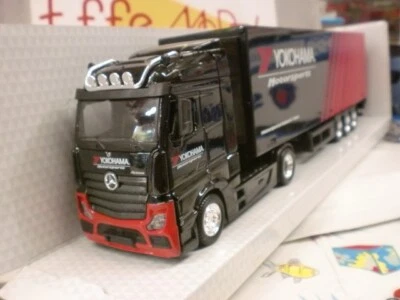 BURAGO  1/43 - CAMION MERCEDES ACTROS - YOKOHAMA - Immagine 1 di 2