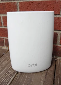 Router de tres bandas Netgear Orbi RBR50 Satellite Home Mesh WiFi - Sin adaptador Pwr - Imagen 1 de 3