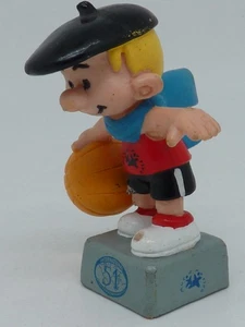 Alte PVC Figur Kunststoff Benoit Brisefer BASKET BALL - Bild 1 von 6