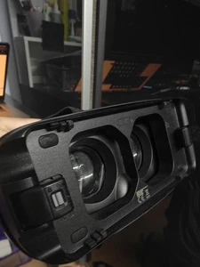 Samsung Gear VR - Picture 1 of 3