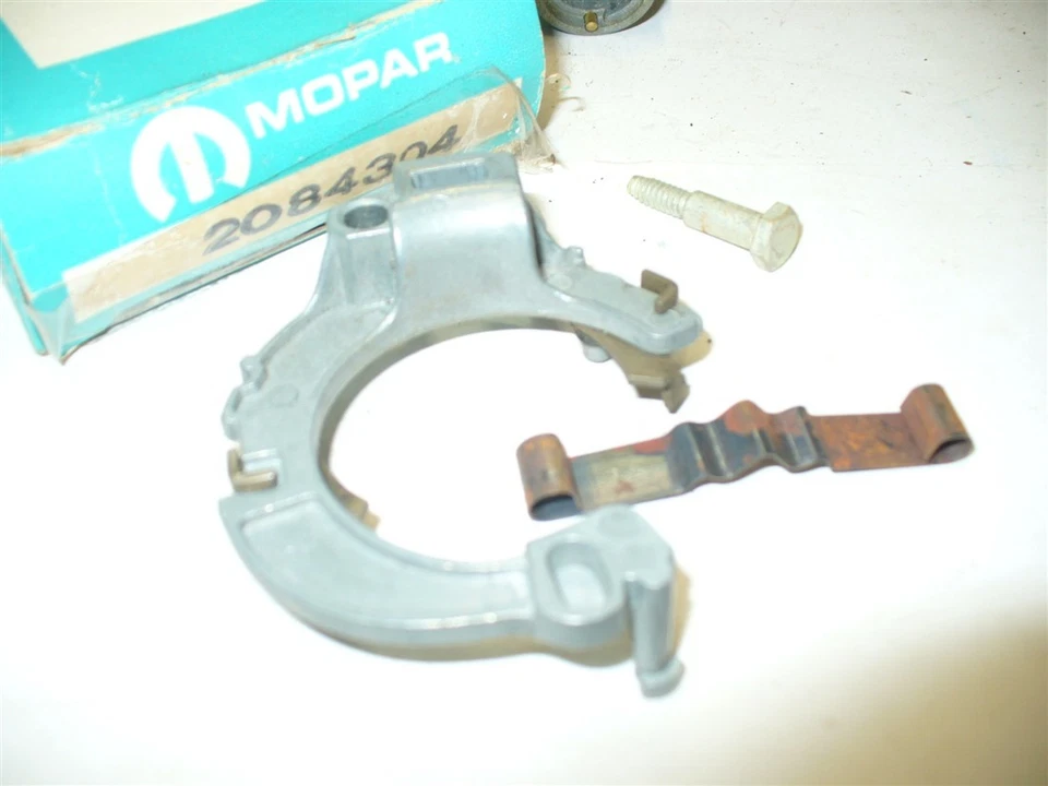 1960 61 CHRYSLER DODGE PLYMOUTH TURN SIGNAL ACCTUATOR - Image 1 of 1