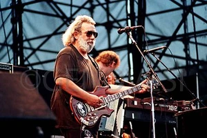 Jerry Garcia - Grateful Dead 16 x 20 inch Photo / Poster - Live Concert 1991 - Picture 1 of 1