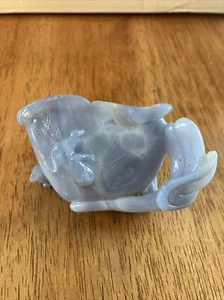 Vintage chinesische Achat hochwertige Schnitzerei kleine Vase blau Frosch Schnecke Blatt selten - Bild 1 von 8